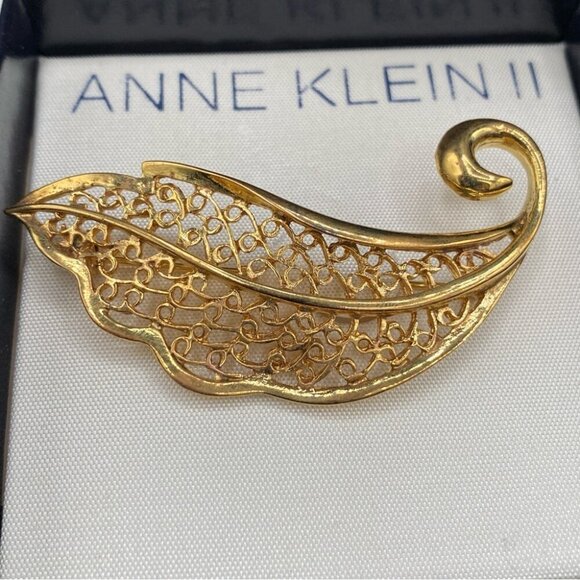 Vintage Anne Klein II Gold Plated Filigree Leaf Brooch - Picture 5 of 11